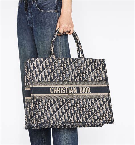 dior book tote occasion|christian dior tote bag prices.